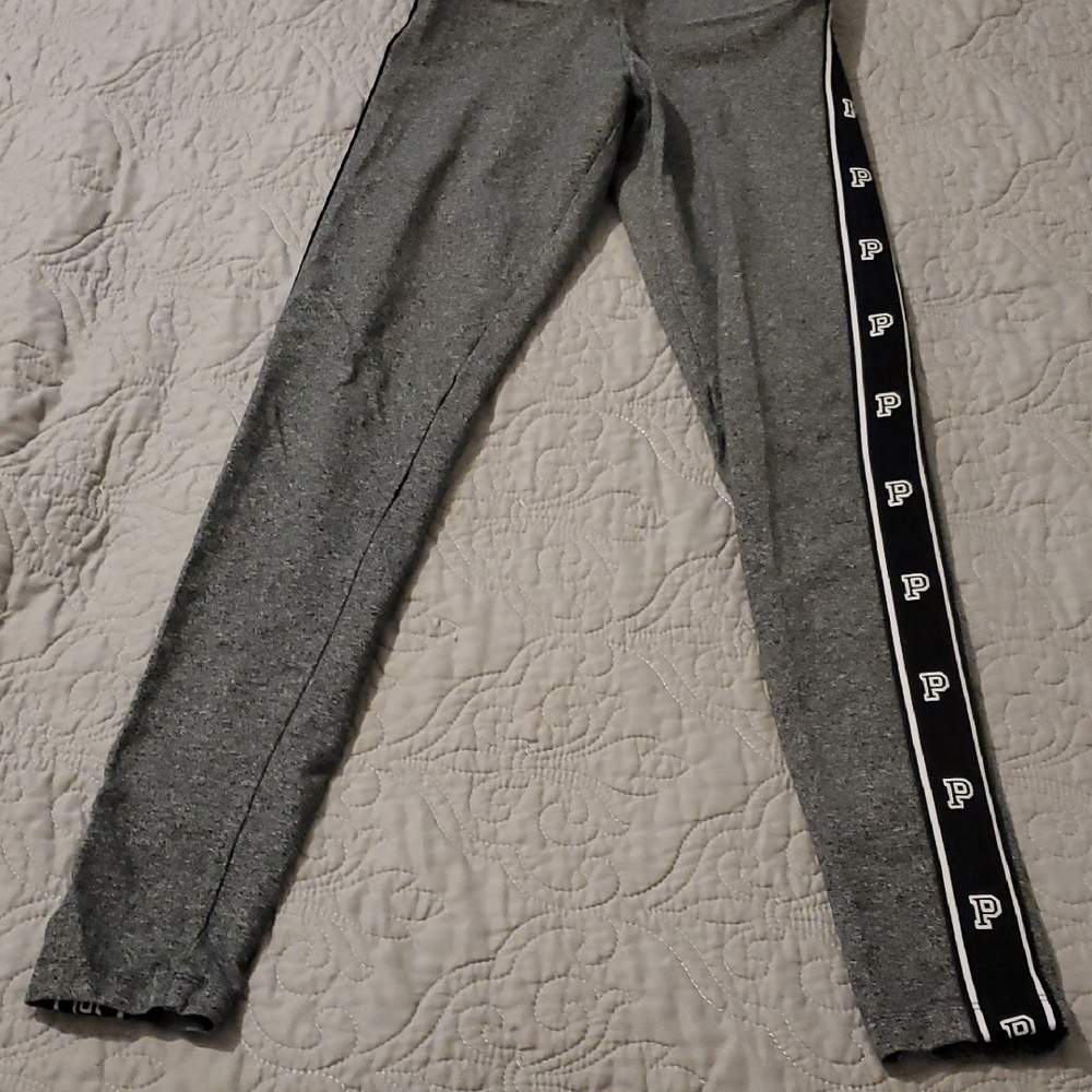 PINK Victoria's Secret YOGA leggings Size XS